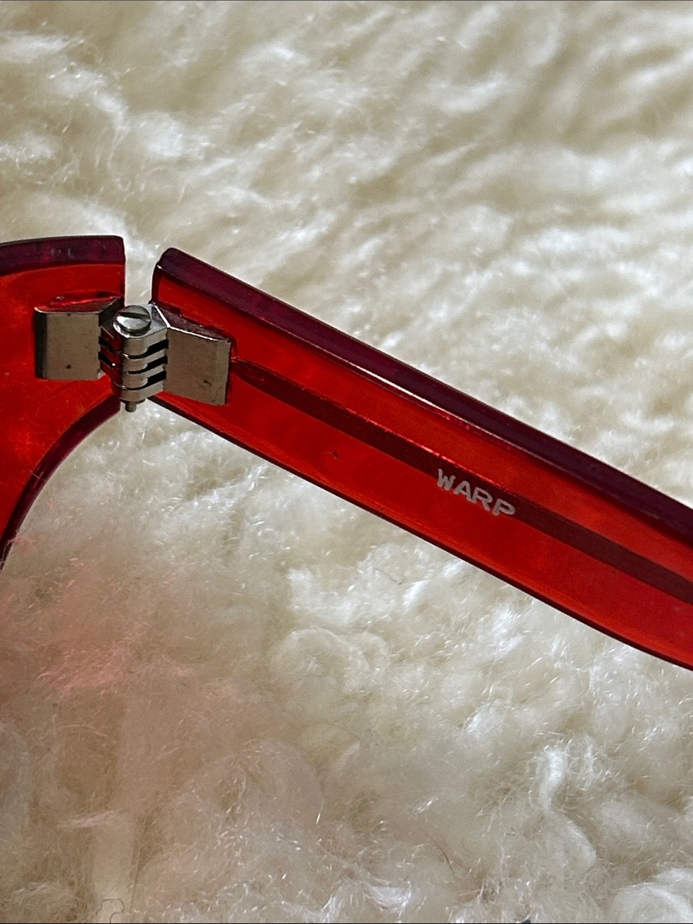 RARE Y2K DSD Wrap Sunglasses in Translucent Red - Picture 4 of 6